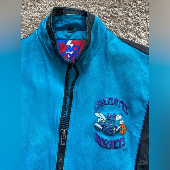 Vintage 1990’s NBA Charlotte Hornets Pro Player Leather Jacket Men’s Size SMALL - Picture 2 of 16